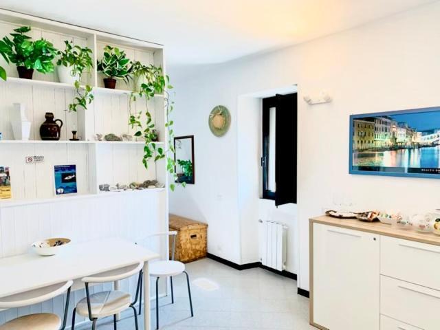 La Marina Tower Apartment With Private Sea View Terrace Βερνάτσα Εξωτερικό φωτογραφία